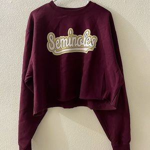 FSU Cropped sweatshirt, maroon with white and gold seminoles logo. size L